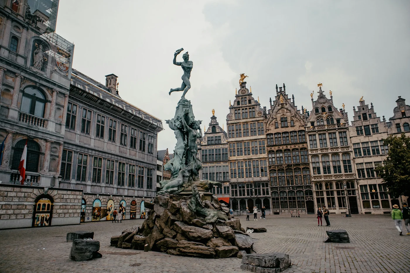 Anvers — photo by Ernest Ojeh on Unsplash
