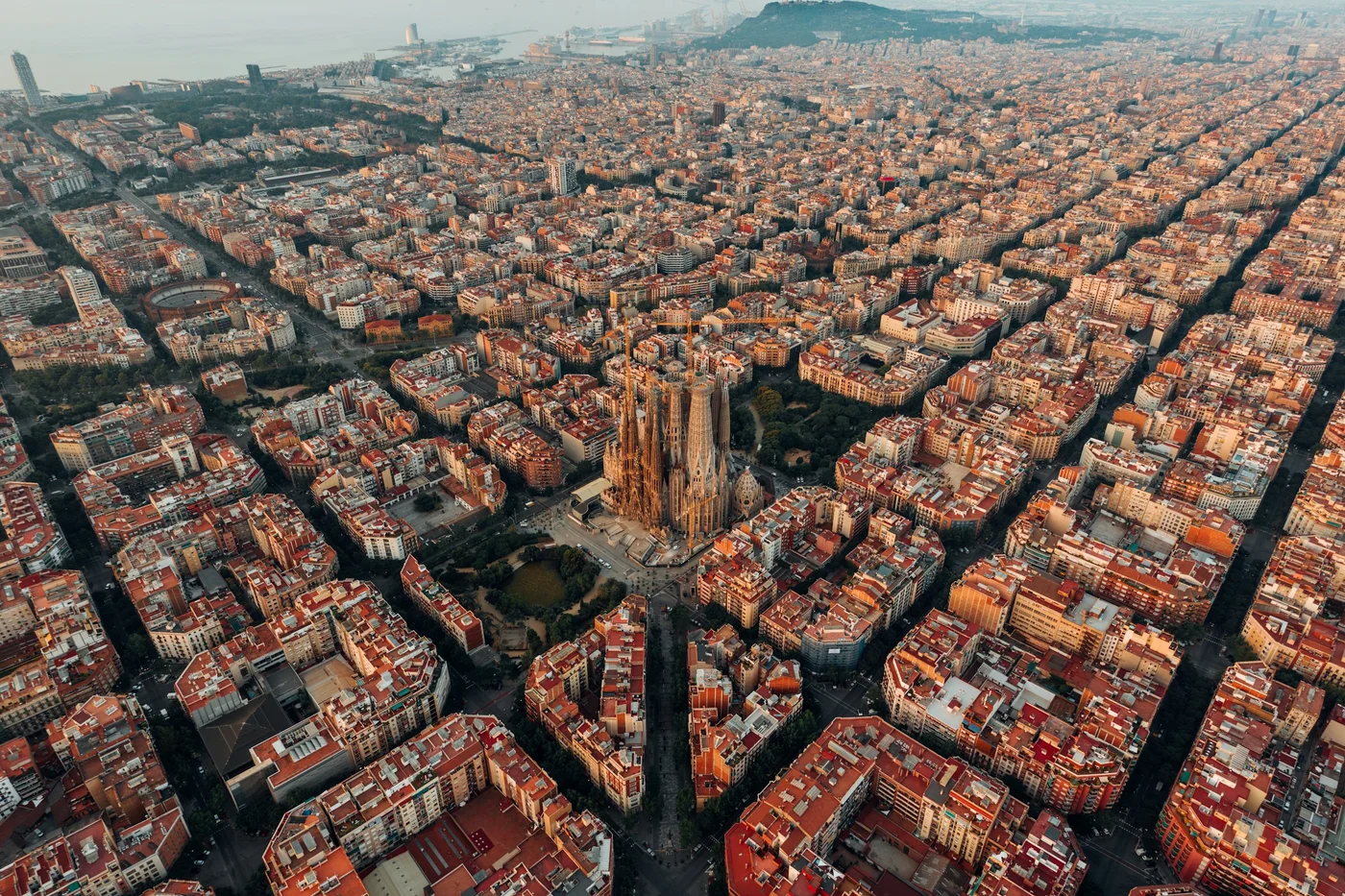 Barcelone — photo by Logan Armstrong on Unsplash