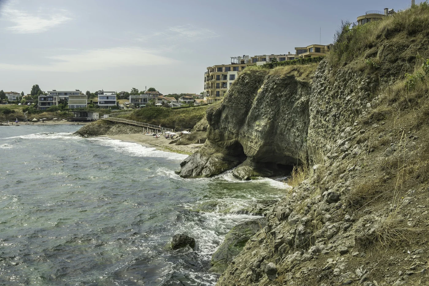 Côte de la Mer Noire — photo by Todor Andonov on Unsplash
