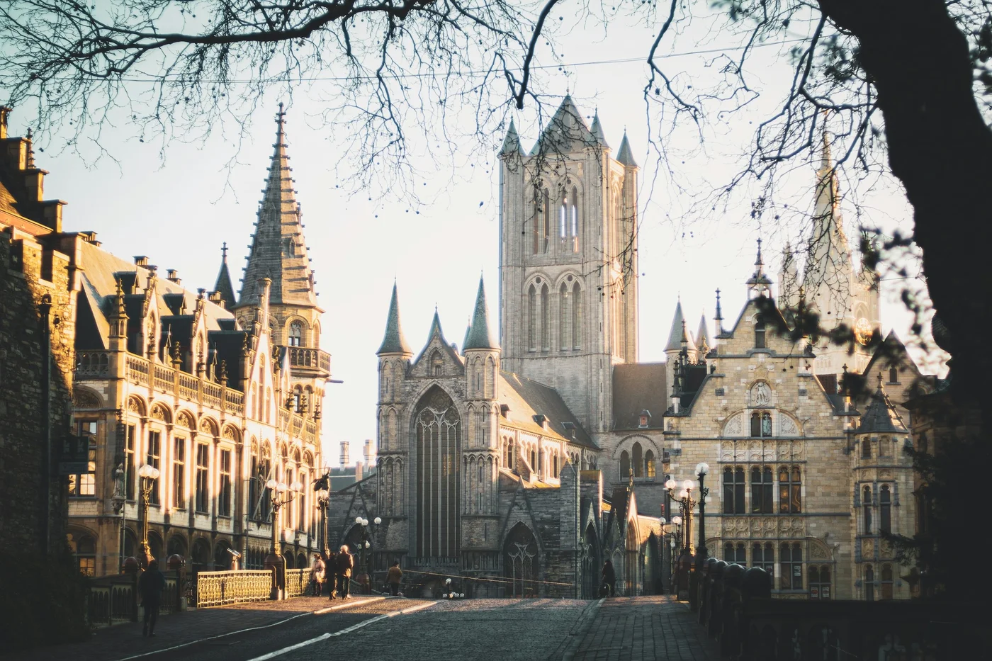 Gand — photo by Christian Lue on Unsplash