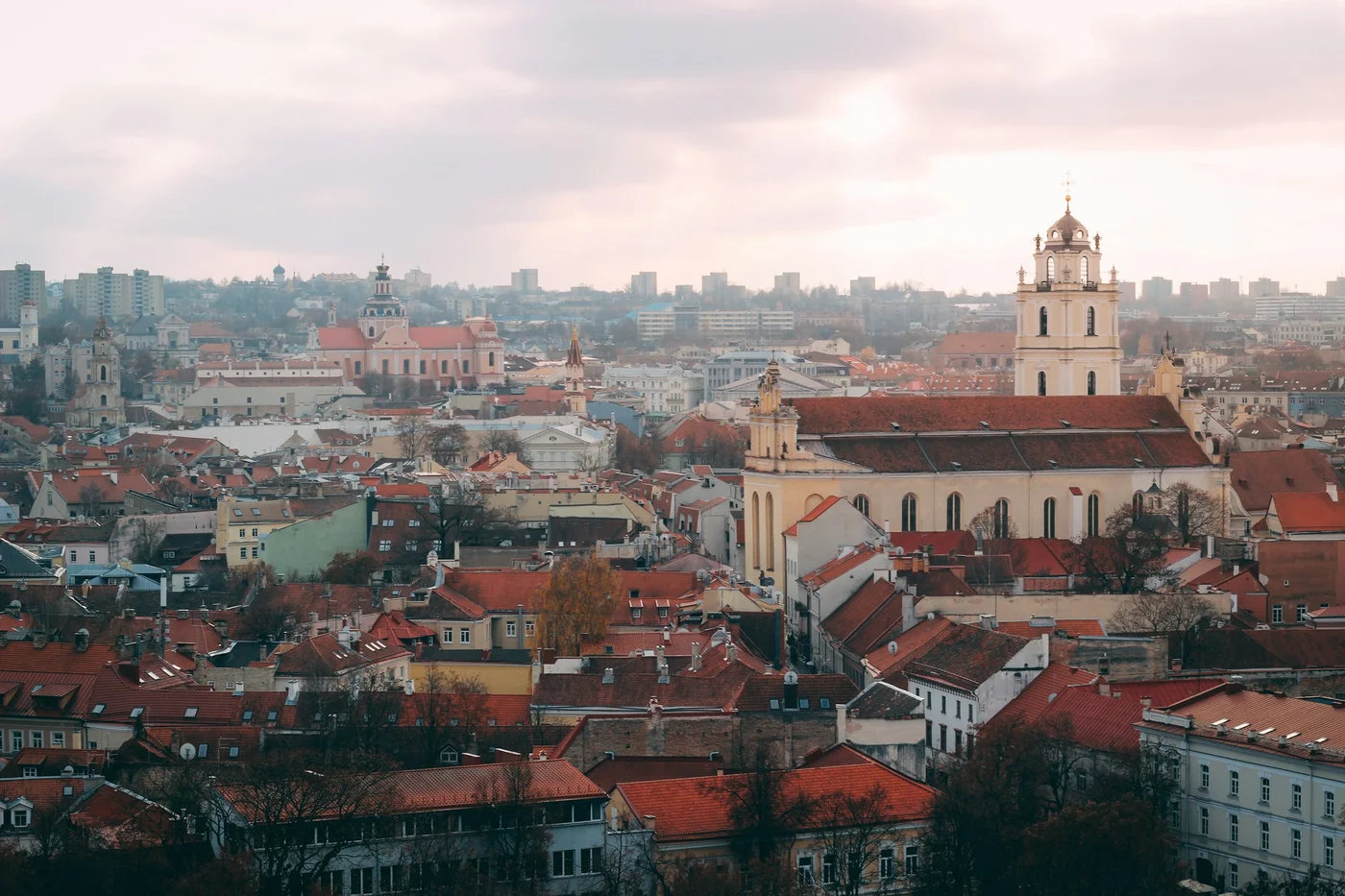 Lituanie — photo by Julia Karnavusha on Unsplash