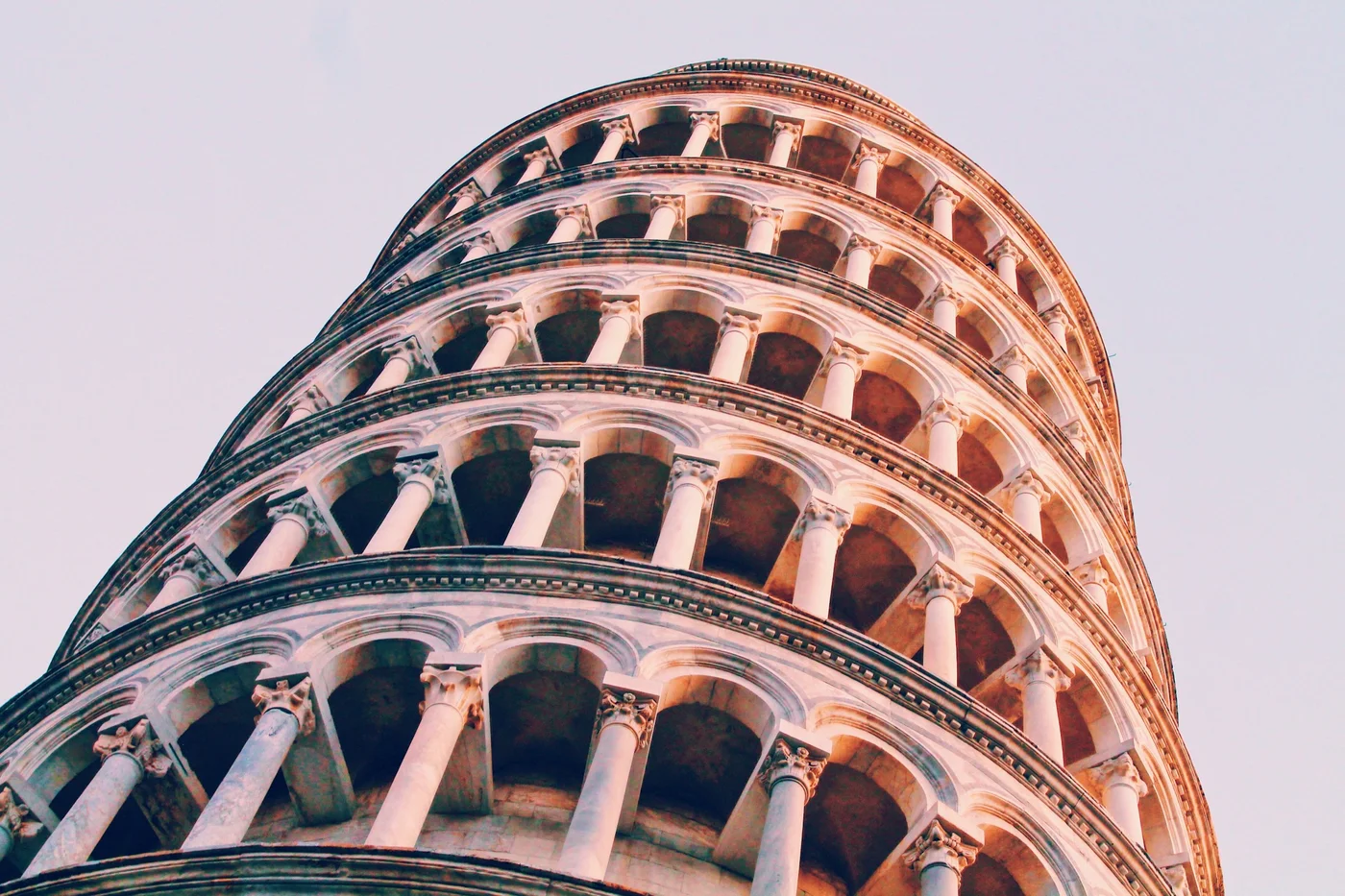 Pise — photo by Alex Vasey on Unsplash